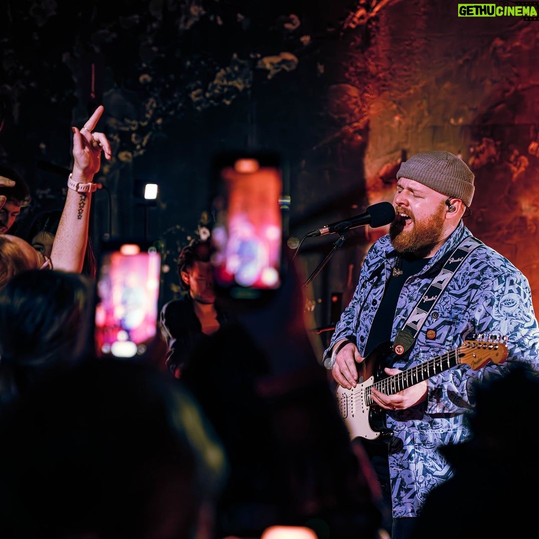 Tom Walker Instagram - My best pal Toby takes photos at all of my shows, finally had the chance to sit down and comb through my favorites. Here's an excellent selection from the 2023 Toby vaults! Buzzing to re-live this and hit the road again for my biggest tour to date in April 2024!! Who's coming down?? Shout out to my boy @tobyyeo he's such a talented photographer.