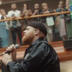 Tom Walker Instagram - Glasgow you blew it out the park! Did a special version of Burn with @clannandrumma to celebrate it being finally out ! Thanks for coming down to @princessquare, loved meeting so many of you! You made me feel at home ❤️
