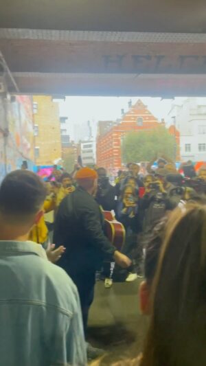 Tom Walker Instagram - They tried to shut us down before we even started hahaha London was a bit of a rollercoaster, thanks for coming down!
Loved playing Burn to you guys ❤ ️