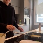 Toni Kroos Instagram - Das wollte ich Euch nicht vorenthalten. Ebenso wenig wie die neue Luppen-Folge „Hurra, ich lebe noch! (featuring Steffen Baumgart)“. Das war’s schon.