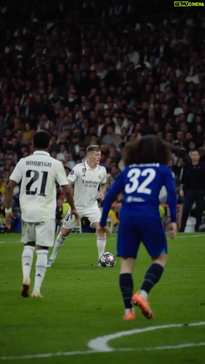 Toni Kroos Instagram - 𝘙𝘦𝘭𝘦𝘯𝘵𝘭𝘦𝘴𝘴 𝘮𝘦𝘯𝘵𝘢𝘭𝘪𝘵𝘺 💯 Play to win. Always. That’s @toni.kr8s. That’s @realmadrid. 💪🙌 Toni #Kroos current #UCL season: 8️⃣1️⃣2️⃣ touches ➡️ Rank 1️⃣ 7️⃣5️⃣% duels won ➡️ Rank 1️⃣ 1️⃣1️⃣5️⃣ passes in last third ➡️Rank 1️⃣ #Mentality #Quality #Kroos ____ 🔗 #Sports360 Estadio Santiago Bernabéu
