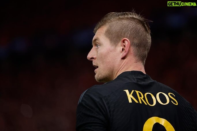 Toni Kroos Instagram - Perfect group stage! Good luck to @1.fcunion for the rest of the season!