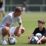 Toni Kroos Instagram - These days @toni.kr8s_academy-camps are always special. More to come today! 😍