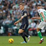 Toni Kroos Instagram - Well controlled game. We take the point and keep going!
