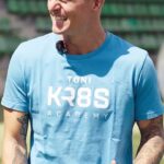 Toni Kroos Instagram – Had some fun to shot the new chapter – The Art Of Lobbing! Now online and available for all of you @toni.kr8s_academy- App! Have fun!