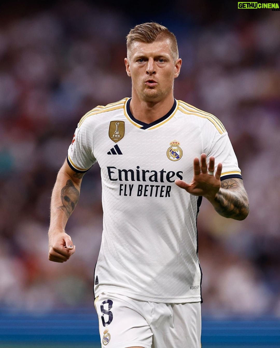 Toni Kroos - 1 Million Likes -