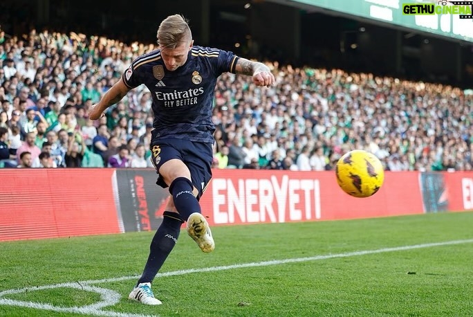 Toni Kroos Instagram - Well controlled game. We take the point and keep going!
