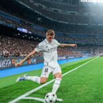 Toni Kroos Instagram - 💯 matches and countless #UCL memories with @RealMadrid! 1️⃣0️⃣0️⃣ partidos... ¡Miles de recuerdos en la Champions con nuestra camiseta! #RealFootball