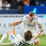 Toni Kroos Instagram - 💯 matches and countless #UCL memories with @RealMadrid! 1️⃣0️⃣0️⃣ partidos... ¡Miles de recuerdos en la Champions con nuestra camiseta! #RealFootball