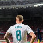 Toni Kroos Instagram - 💯 matches and countless #UCL memories with @RealMadrid! 1️⃣0️⃣0️⃣ partidos... ¡Miles de recuerdos en la Champions con nuestra camiseta! #RealFootball