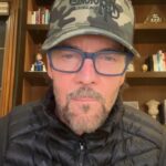 Tony Horton Instagram - Check me out on the @tonyhortonfitness page for tonight‘s Tony talk. Going to go through my entire supplement list so you know what I take and why I take it. Tonight‘s main topic is… Who do you want to be? 10 questions that will steer you in the right direction. See you there! 👆🏼