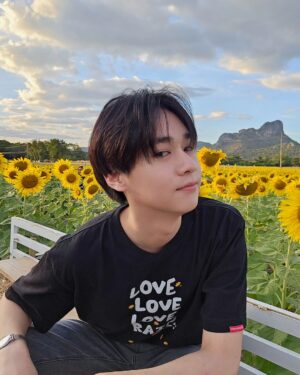 Supakorn Wuttinansurasit Instagram - เธอไม่ต้องน่ารักทุกวันก็ได้นะ....แต่เสื้อนี่มันน่ารักจริงๆนะ 🥰

#cieloheartxcarebears
#cieloheart
#torsupakorn