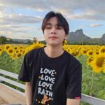Tor Supakorn Wuttinansurasit Instagram - เธอไม่ต้องน่ารักทุกวันก็ได้นะ....แต่เสื้อนี่มันน่ารักจริงๆนะ 🥰 #cieloheartxcarebears #cieloheart #torsupakorn
