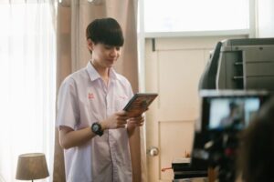 Supakorn Wuttinansurasit Instagram - เป็นยังไงบ้างค้าบกับ AbsoluteZeroEP7 
ในที่สุดหนึ่งในซีนที่เป็นกังวล ก็ผ่านไปแล้ว ซีนนี้เป็นซีนที่ใช้ความรู้สึกทั้งหมดในการถ่ายทอดตัวละครองศาเลย มันเจ็บปวดมากๆเลยนะ ไป comments ในแท็ก ให้กันด้วยน้า

#AbsoluteZeroSeries 
#AbsoluteZeroEP7 
#torsupakorn