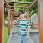 Tor Supakorn Wuttinansurasit Instagram - 🫣ไม่ค่อยอยากมองหน้าหรอก....เพราะแค่หลับตาเราก็เห็นหน้าเธอจนเบื่อแล้ว🤣 ไม่ได้เล่นแคปชั่นนานรู้สึกตันๆแหะ😅 #torsupakorn #แคปชั่น