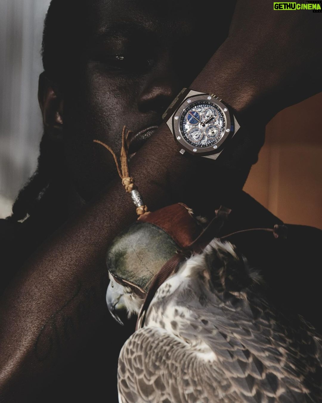 Travis Scott Instagram - 🤎⏱️🤎 @cactusjack @audemarspiguet