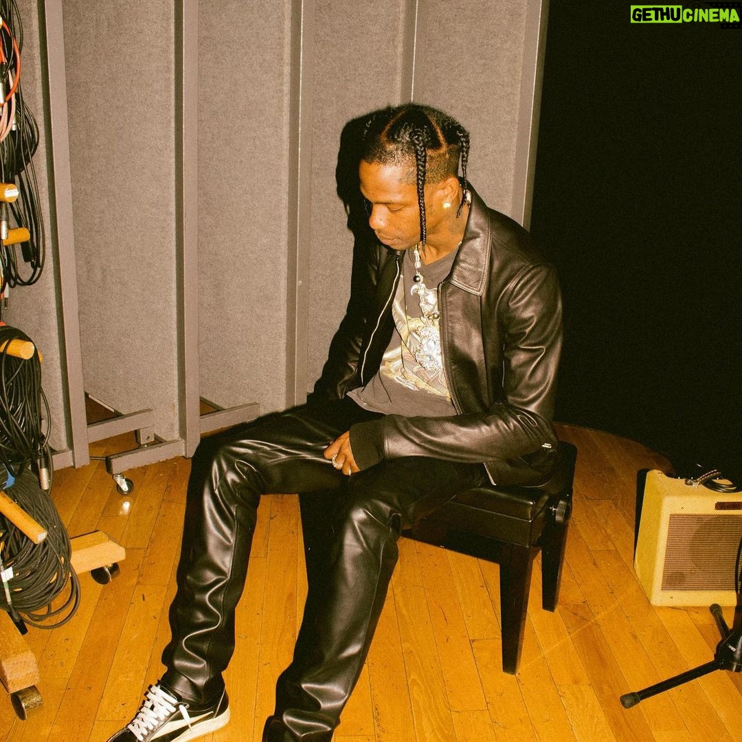Travis Scott Instagram - music LA MUSIC music