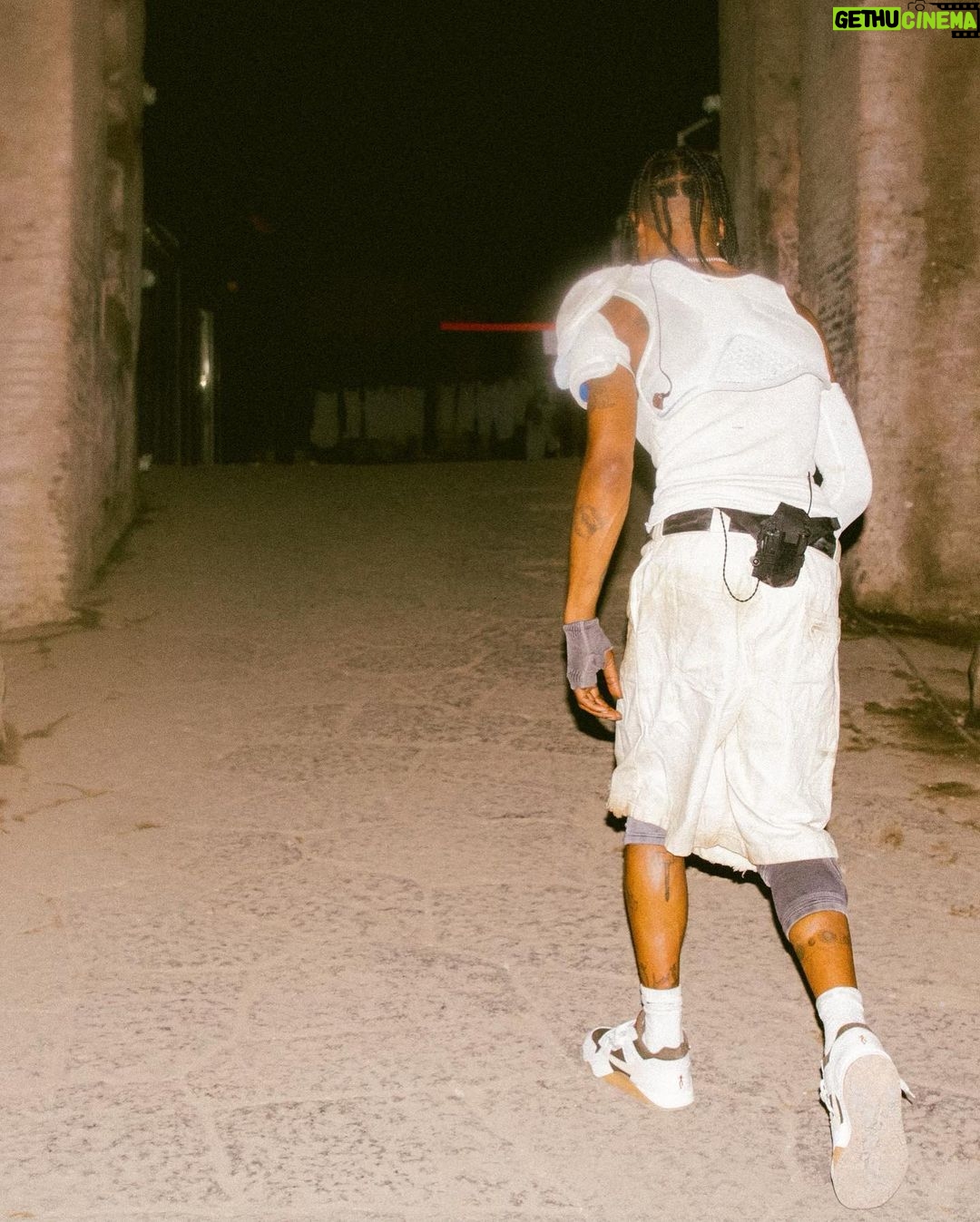 Travis Scott Instagram - Can’t fucking wait. Seeee you soooooonnn