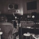 Travis Scott Instagram - 🤘🏾✝️⚪️🅿️👁🅰️