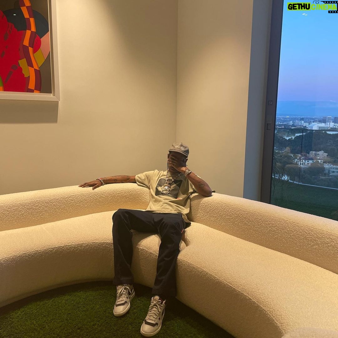 Travis Scott - 3.9 Million Likes -