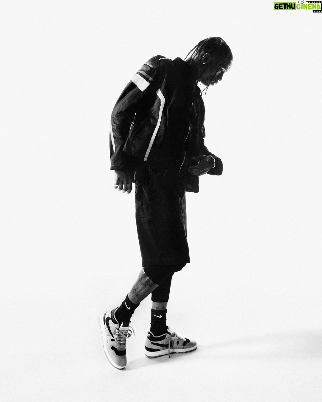 Travis Scott Instagram - U know how we rocking !! What u thought was gon happen? PS…..
