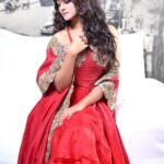 Trina Saha Instagram - Making hearts skip a beat ✨ 📸 @somnath_roy_photography 👗 @neelsaha_styled_by_blue 💄 @brushofpritam 💇‍♀️ @sujitdas466 #trinsi #selflove