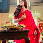 Trina Saha Instagram - 🌹 📸 @dipankar_babai #trinsi #lbak #instapic
