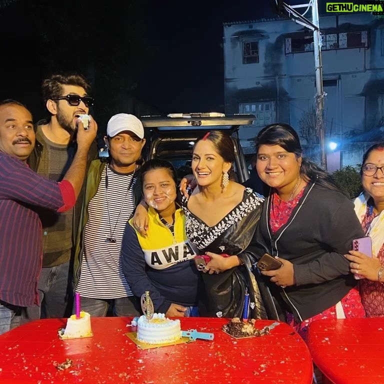 Trina Saha Instagram - Team Love Biye Ajkal🧿❤️ Unity is strength 🧿❤️ NT-1 Studio