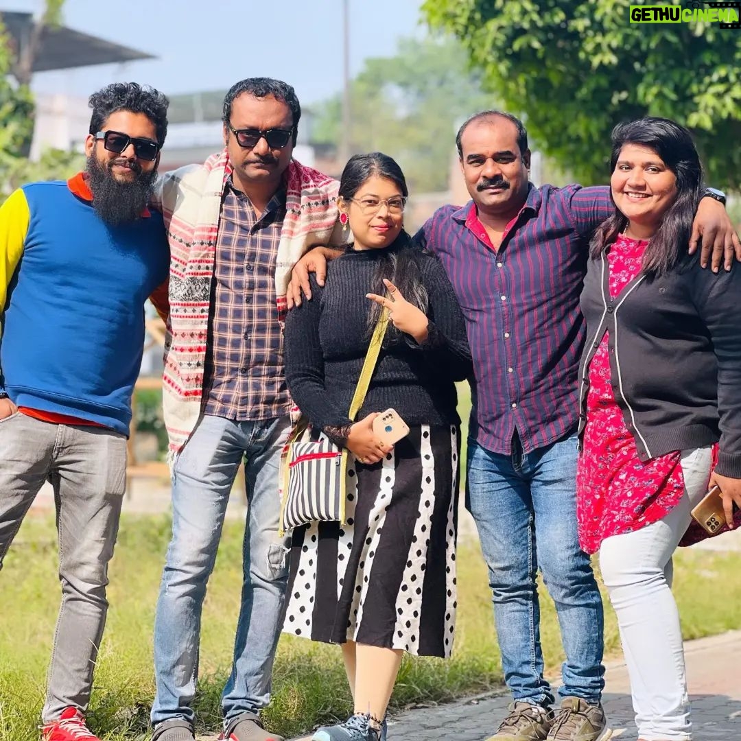 Trina Saha Instagram - Team Love Biye Ajkal🧿❤️ Unity is strength 🧿❤️ NT-1 Studio