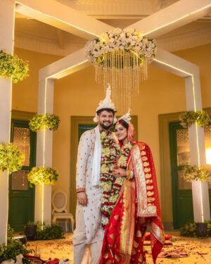 Trina Saha Instagram - Love and laughter at our wedding venue. @baro_kuthi_rajbari

Brand Faces : @neel_bhattacharya
@trinasaha21

Photography: @sayantan_dutta_photography

Agency : Team Soumojit Adak

Book Now 📞 098363 67737

Location 📍 https://g.co/kgs/aAK9YQ

#BaroKuthiRajbari #MajesticUnion #TimelessElegance #RoyalWeddings #OpulentVenues #HistoricCharm #LoveInLuxury