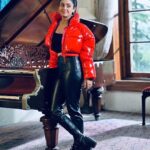 Twinkle Arora Instagram - Say whattt???? . . . . . . . .#twinklearora #nehmat #red