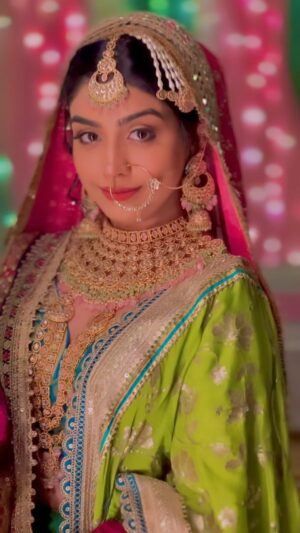 Twinkle Arora Instagram - ♥️♥️♥️
.
.
.
.
.
#twinklearora #nehmat #udaariyaan #smile #colors