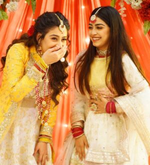 Twinkle Arora Instagram - Posers —> swipe 
.  Pic credits @akashdeep_16_50 
.
.
.
.
.
.
.
.
.
#udaariyaan #colors #nehmat #harleen #twinkle #candids #nehkleen