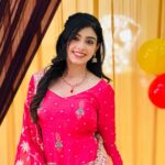 Twinkle Arora Instagram - 🪔🏡👩‍👩‍👧‍👧