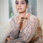 Twinkle Arora Instagram - Grace ♥️ Outfit: @ka.kanishkaaggarwalofficial Makeup: @makeupbyparneetgrewal Hair: @komalhairstylest Jewellery: @vaamika_jewels Jewellery coordinated by: @yourstylistforever Photography: @ronniephotography28 . . . . . #elegance #twinkle #twinklians #pose #photoshoot