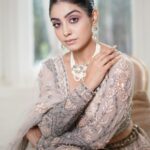 Twinkle Arora Instagram - Grace ♥️ Outfit: @ka.kanishkaaggarwalofficial Makeup: @makeupbyparneetgrewal Hair: @komalhairstylest Jewellery: @vaamika_jewels Jewellery coordinated by: @yourstylistforever Photography: @ronniephotography28 . . . . . #elegance #twinkle #twinklians #pose #photoshoot