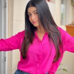Twinkle Arora Instagram - Barbie girl . . . . . .#twinkle #nehmat #twinklians #pose #newdaynewstart