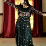 Twinkle Arora Instagram - Afreen afreen ♥️ . Video credits @mukul_photography_143 . . . . . #dance #twinkle #twinklians #dancereel #afreentrend