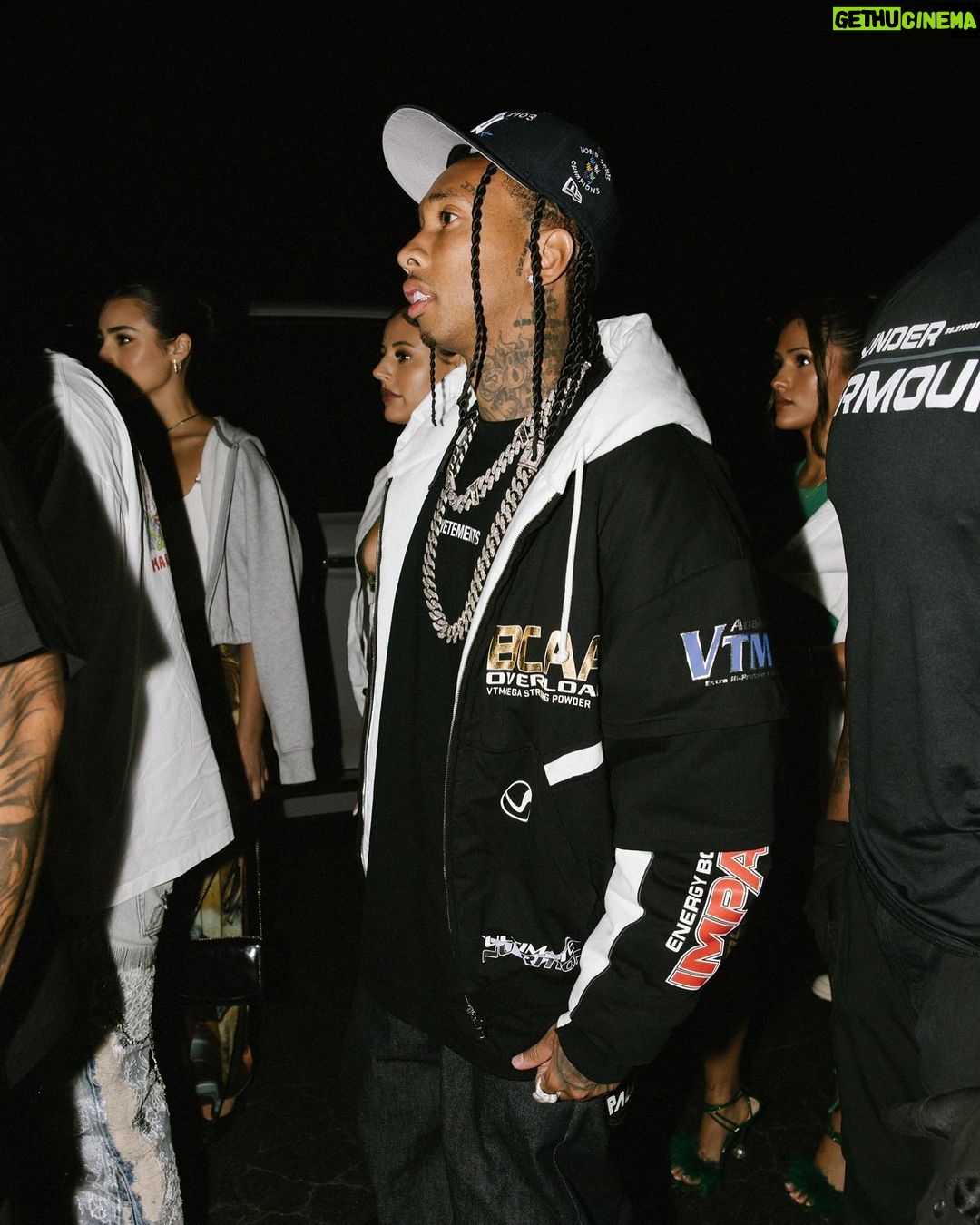Tyga Instagram - keep my shi together not a screw loose