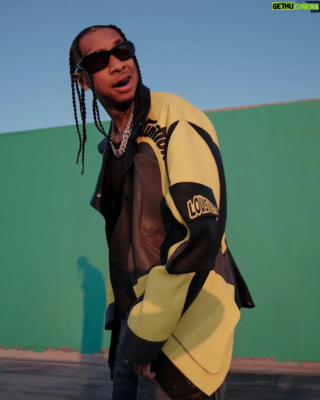Tyga Instagram - 💫💫💫🔒🔒🔒 @lofficielbrasil @lofficielhommesbr @louisvuitton