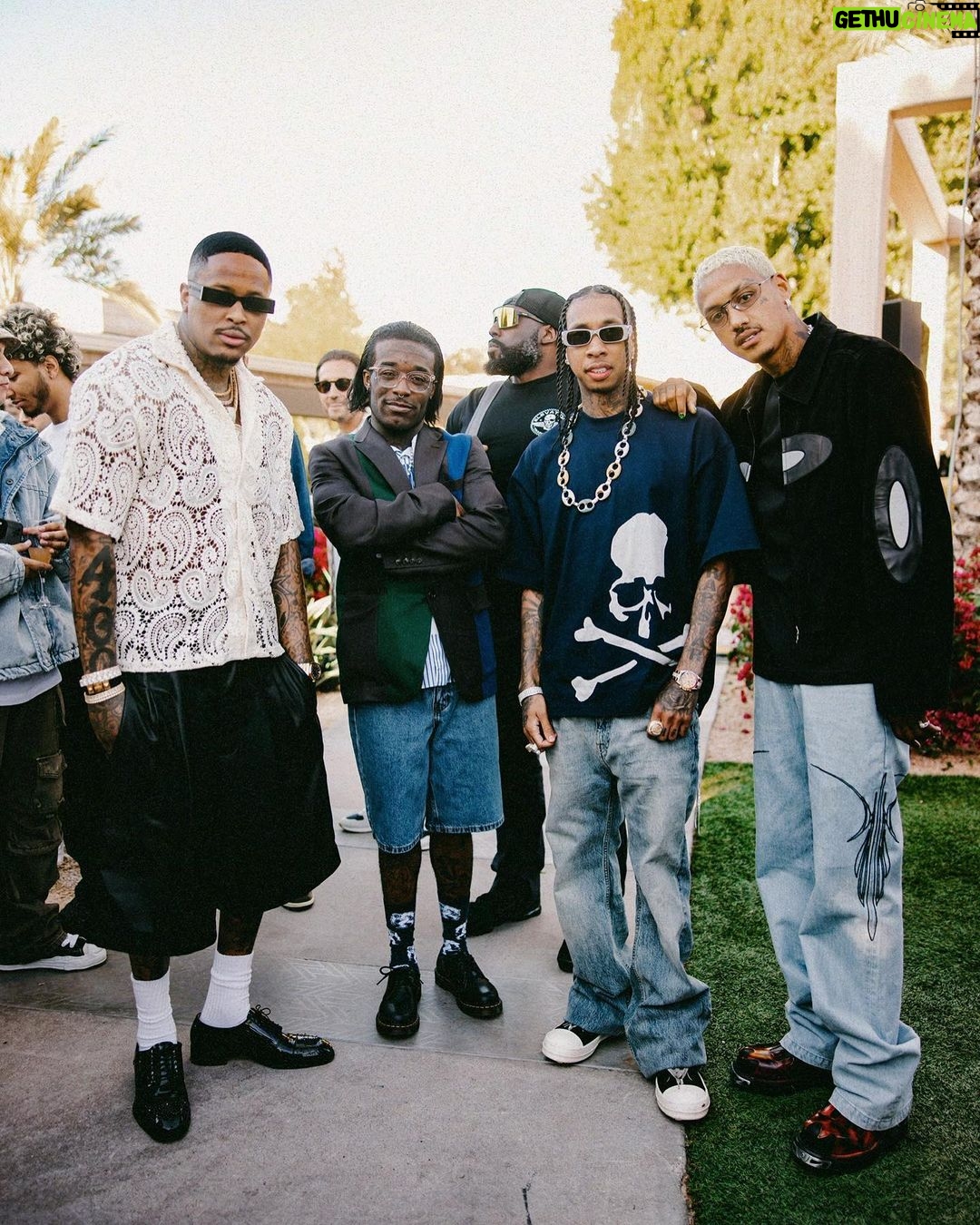 Tyga Instagram - Lighting in tha chain how they froze when it struck em….too many temptations I feel like David Ruffin