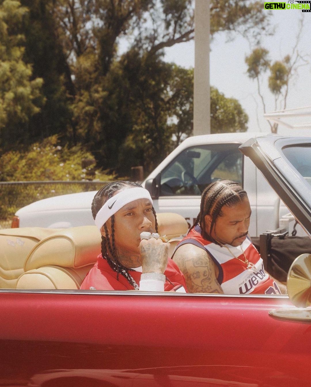 Tyga Instagram - You kno pain is love but my love is loyal….I kno u heard stories but that was before you. #Sunshine link in bio