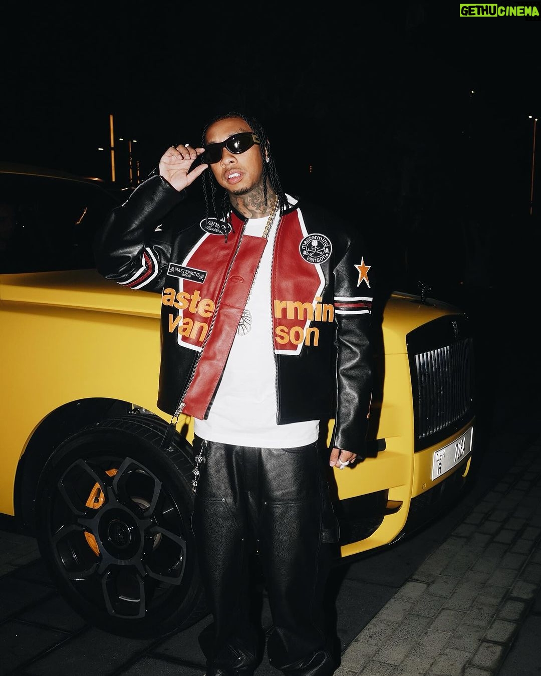 Tyga Instagram - Use to be in limbo now I set the bar… I ain’t hit my head but im seeing stars✨✨