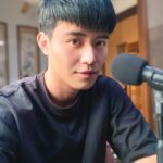 Tyler Ho Instagram - 從小到大最愛做的就是講話，愛講話的程度是到讓媽媽忍不住說， 👩🏻：「拜託安靜五分鐘，給你小禮物再加200塊！」 這次終於能夠名正言順跟大家話家常了😜🤪🤣 這陣子跟朋友一起開始了新的嘗試，登登登登：我們有自己的Podcast了！ @brosbond 追蹤趕緊按起來🔥🔥🔥 主要會我和 @kiqueconcor 和安，一起展開話題，不論是流行時事、奇人軼事、閒來無事，還是一二三四，什麼都聊，什麼都新鮮！ 對差不多這些表情包都會看到！ 如果有認識我或和安的朋友有興趣上節目一起玩，當特別來賓也很歡迎👏 我們才剛剛開始，也沒被專業訓練過，可能很生疏，但還是很令人心動的一個小夢想，所以想跟大家分享。 #podcast #funnyshit #litaf #taiwan #peru #englishpodcast #파캐스트 #대만 #페루 #재밌이야기 Tainan, Taiwan