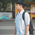 Tyler Ho Instagram - 你是有天賦的，相信我說的話。會讓你心生「我想好好地做這件事情。」那樣的意念，便是才華的源頭。—史黛拉•阿德勒 註：史黛拉•阿德勒（唯一一位赴法國向康斯坦丁•斯坦尼拉夫斯基學習的美國藝術家） 從事藝術領域的年輕人，總是在麵包和藝術中拔河，如果你也深處其中，或是對於「表演」，好像學了好多好多「技巧」，也解鎖了不少「流派」，卻始終無法定錨和抓到舒服進入角色的節奏，很推薦閱讀看看Stella Adler老師的書籍。 書裡多為口語紀錄，真的很像老師在你面前諄諄教誨。一方面感嘆竟然可以從文字中體會到暖流中的瑟瑟犀利，另一方面又害怕極了（我如果出生在那世代又學表演，絕對是被電爆的那個庸才😂 書本截圖往右滑➡️ - You have talent. Take my word for it. The thing that makes you say, “I want to do something.”— that is the beginning of talent. — Stella Adler (The only American artist who went to Paris to study with Konstantin Stanislavski.) - 당신은 천부적인 재능이 있다. 내 말을 믿어라. '이 일을 제대로 하고 싶다'는 생각이 드는 것. 그것이 재능의 근원이다. #연기자 #단편영화촬영 #表演藝術 #stellaadler #acting #theacrtofacting #書籍推薦 Taipei, Taiwan