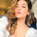 Uditi Singh Instagram - 🕊️