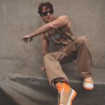 Ulvi Kahyaoğlu Instagram – Genel Yayın Yönetmeni @baglankeskin
Röportaj @salihdevrim
Fotoğraf @ermanistahli
Moda Editörü @ilhandalaklioglu
Saç @mutluahmet.sinan
Makyaj @seymaerikci