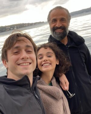 Ulvi Kahyaoğlu Instagram - Daha bireysel ifşalarım var. İkinci, üçüncü ve daha nice yıldönümleri gelecektir. Kaydırdıkça keyfinize keyif katacağım bir post… 

İyi ki Tozluyaka/Tozlukaya/Foxluyaka…