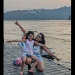 Urmilla Kothare Instagram - Last post of 2023... This year has been just as fulfilling as our expressions... Edit : @saurabh_bhanage.7 #reels #instagram #mood #reelitfeelit #momlife #jizahaaniaai
