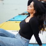 Ushasi Ray Instagram - ভেসে যায় আদরের নৌকো...সাথে অনেক কিছু স্মৃতি নিয়ে ২০২৩ যা সারাজীবন থেকে যাবে আমার সাথে ...ধন্যবাদ সবাইকে ❤️ 📸 @sahil_paswan_2646_